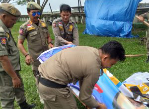 Baliho dan Spanduk Melanggar Peraturan Daerah Ditertibkan