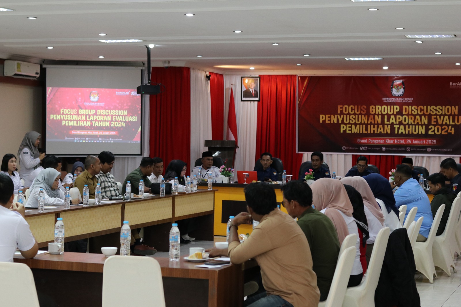 Foto: Suasa Forum Saat melakukan sesi Diskusi di kegiatan FGD KPU Bulungan