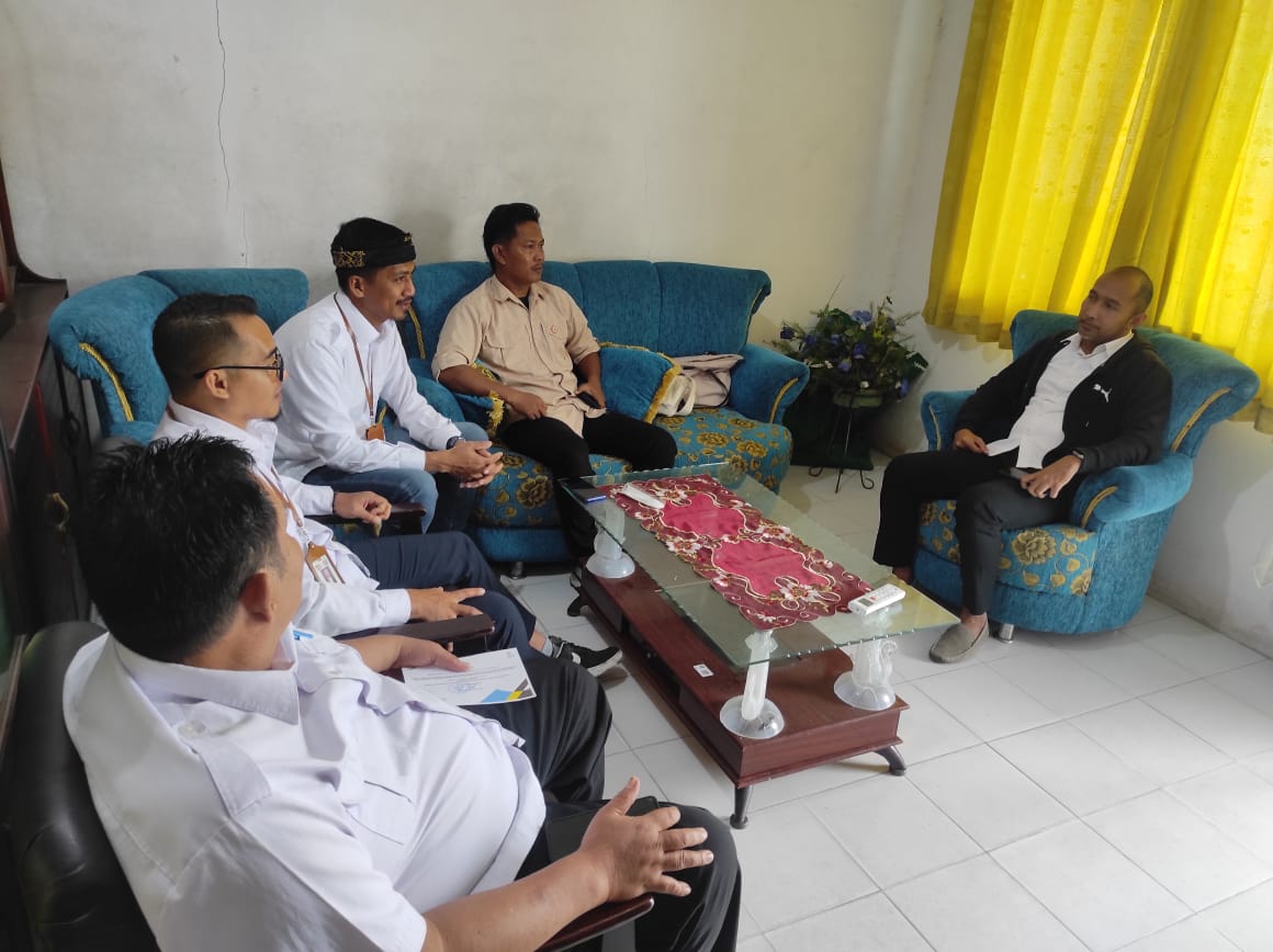 Foto: Ketua dan Anggota Bawaslu Bulungan saat melakukan koordinasi dengan Disdukcapil