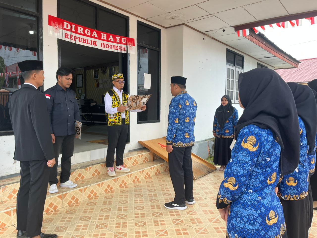 Pembacaan Proklamasi Kemerdekaan Republik Indonesia pada HUT RI Ke-80 oleh Ketua Bawaslu Bulungan