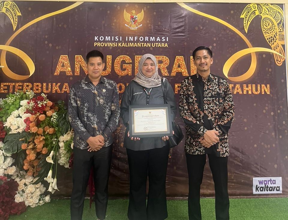 Foto: Bawaslu Kabupaten Bulungan raih predikat Informatif pada ajang Penganugerahan Keterbukaan Informasi Badan Publik (Anugerah KI Kaltara) tahun 2025.