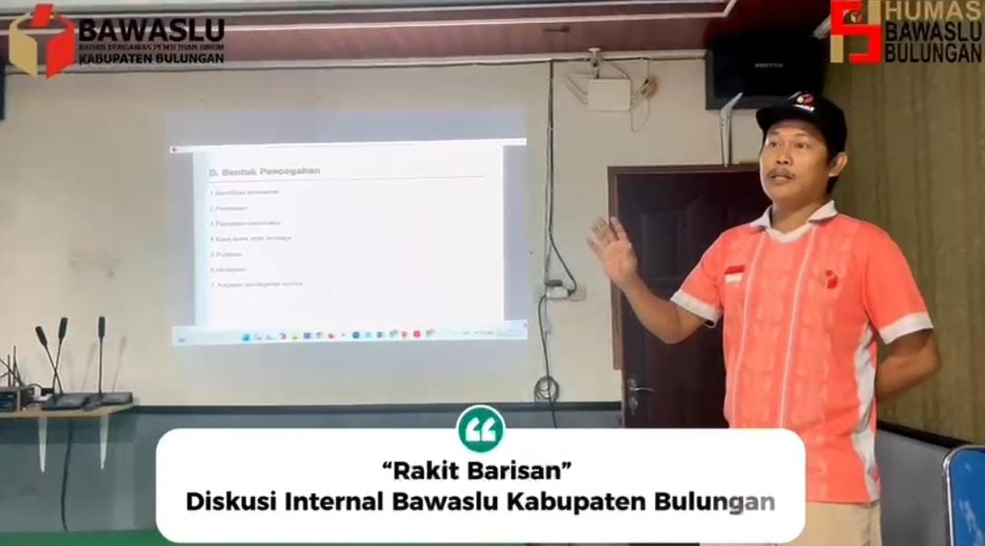 Foto: Pemaparan materi oleh Ridwan Staf Bawaslu Kabupaten Bulungan