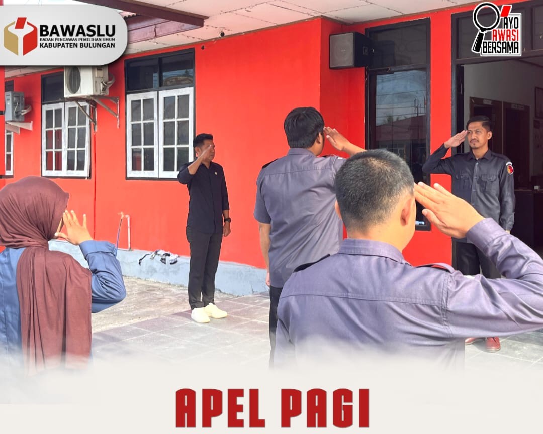 Pimpin Apel Senin Pagi, Riswan Tekankan Penyesuaian Jam Kerja Baru Staf Bawaslu Bulungan