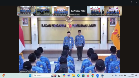 Pengambilan sumpah perwakilan Pegawai Pemerintah dengan Perjanjian Kerja (PPPK) melalui daring dan luring di Gedung Bawaslu, Jakarta, Selasa (1/7/2025)/Foto: Humas Bawaslu Bulungan