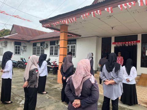 Fota Ketua Bawaslu Kabupaten Bulungan, saat memberikan arahan pada apel pagi senin, (01/09)