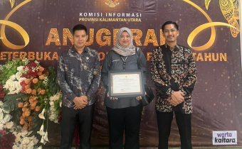 Foto: Bawaslu Kabupaten Bulungan raih predikat Informatif pada ajang Penganugerahan Keterbukaan Informasi Badan Publik (Anugerah KI Kaltara) tahun 2025.
