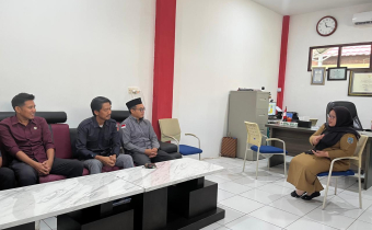 Dari Sekolah Untuk Demokrasi: Bawaslu Bulungan Konsolidasi di SMKN 1 Tanjung Selor